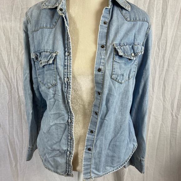 Blue Chambray shirt - Picture 1 of 2